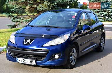 Хэтчбек Peugeot 207 2010 в Киеве
