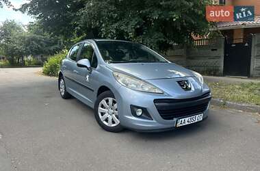 Хетчбек Peugeot 207 2010 в 