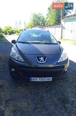 Универсал Peugeot 207 2009 в Староконстантинове