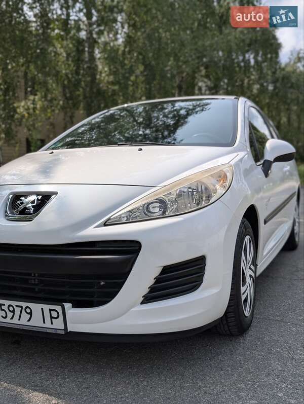 Peugeot 207 2009