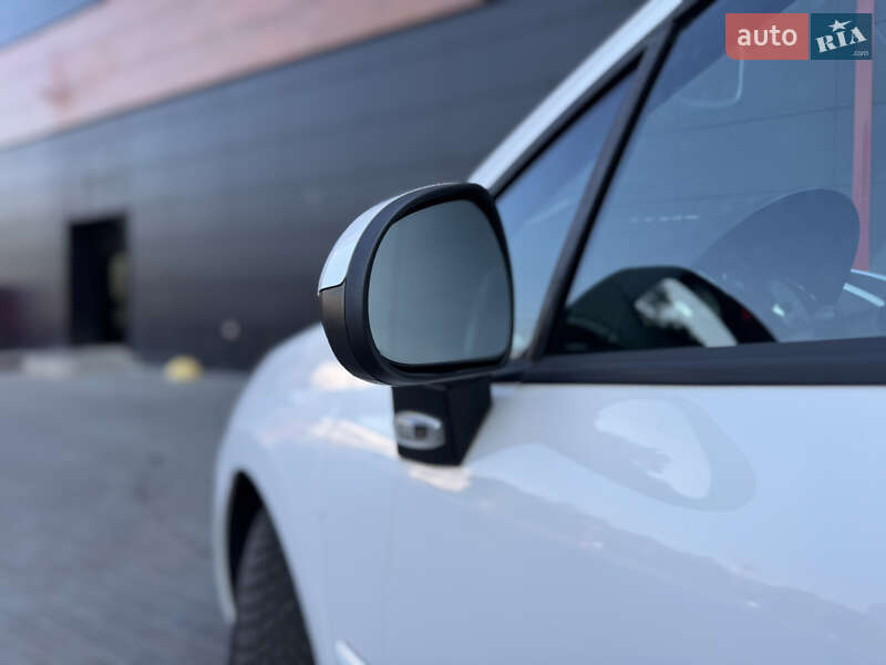Хетчбек Peugeot 207 2011 в Києві