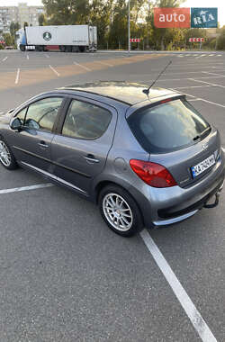 Хэтчбек Peugeot 207 2008 в 