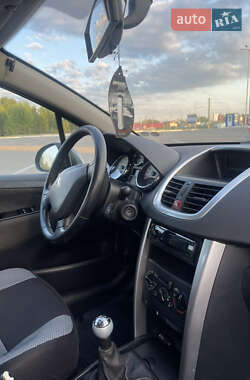 Хэтчбек Peugeot 207 2008 в 