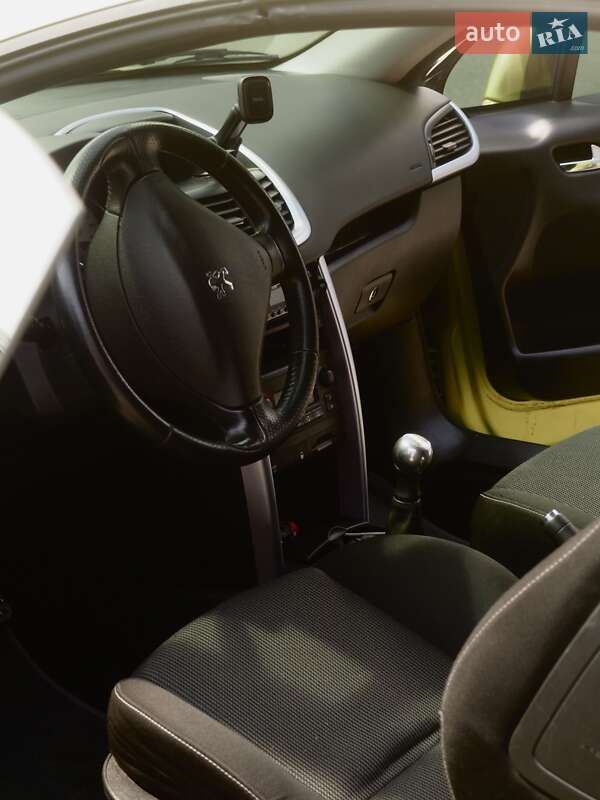 Кабріолет Peugeot 207 2007 в Києві