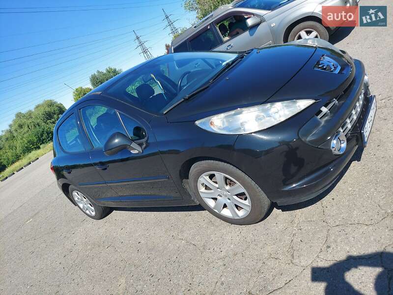 Хэтчбек Peugeot 207 2007 в Полтаве