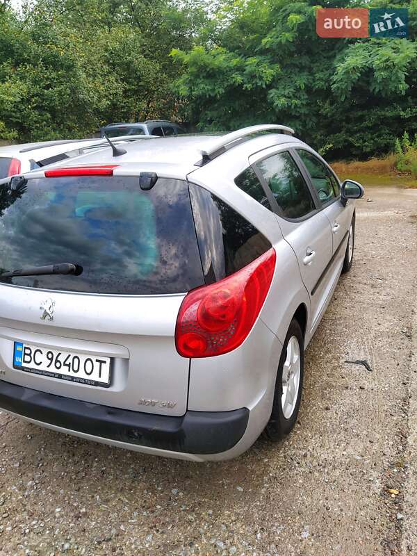 Универсал Peugeot 207 2009 в Стрые