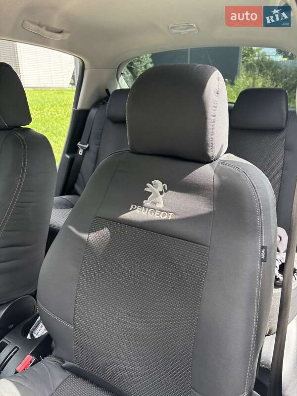 Хэтчбек Peugeot 207 2007 в Львове