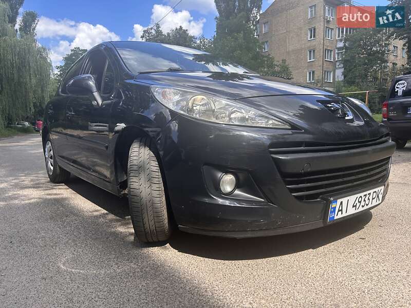 Peugeot 207 2010 Peugeot 207 2010