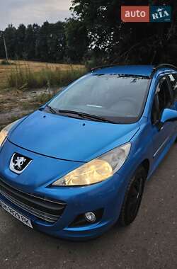 Универсал Peugeot 207 2011 в Глухове