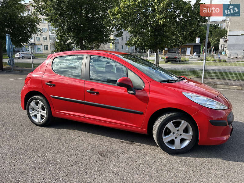 Хэтчбек Peugeot 207 2009 в Ковеле