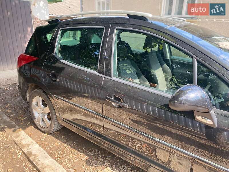 Універсал Peugeot 207 2009 в Товсте