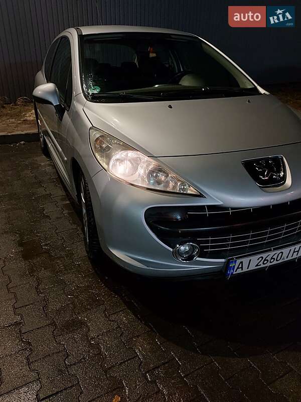 Хетчбек Peugeot 207 2007 в Бучі