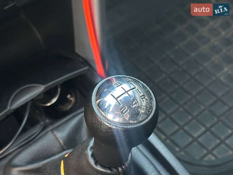 Универсал Peugeot 207 2010 в Львове