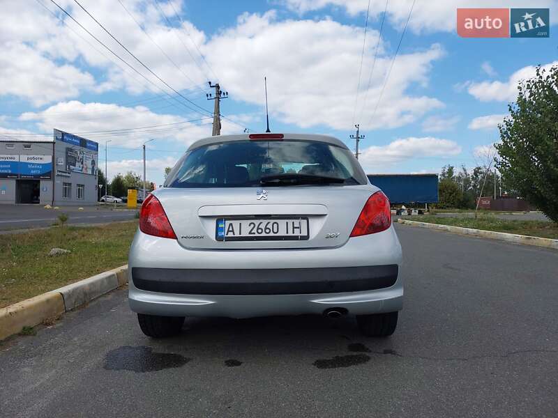 Хетчбек Peugeot 207 2007 в Бучі
