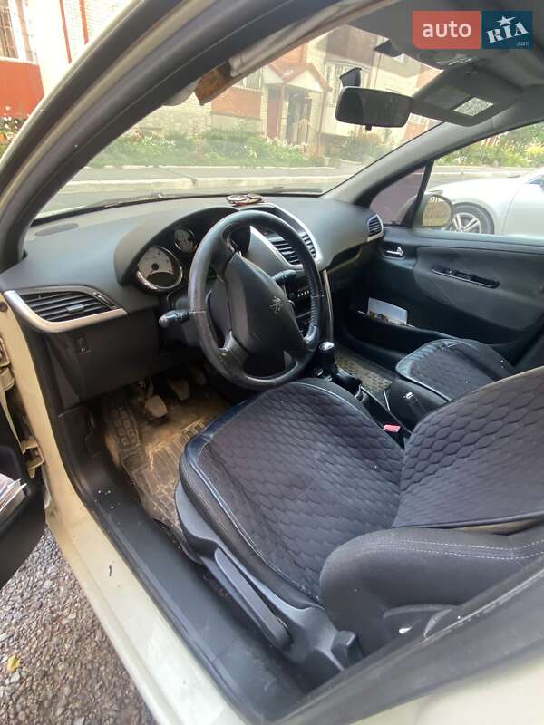 Універсал Peugeot 207 2008 в Тернополі