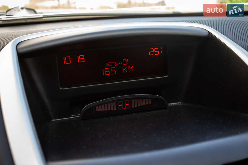 Хэтчбек Peugeot 207 2010 в Львове