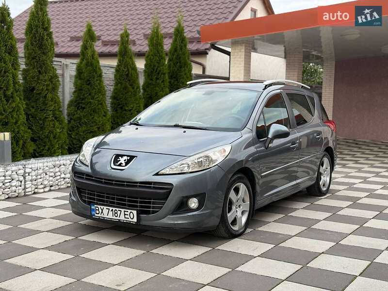 Універсал Peugeot 207 2011 в Летичіві