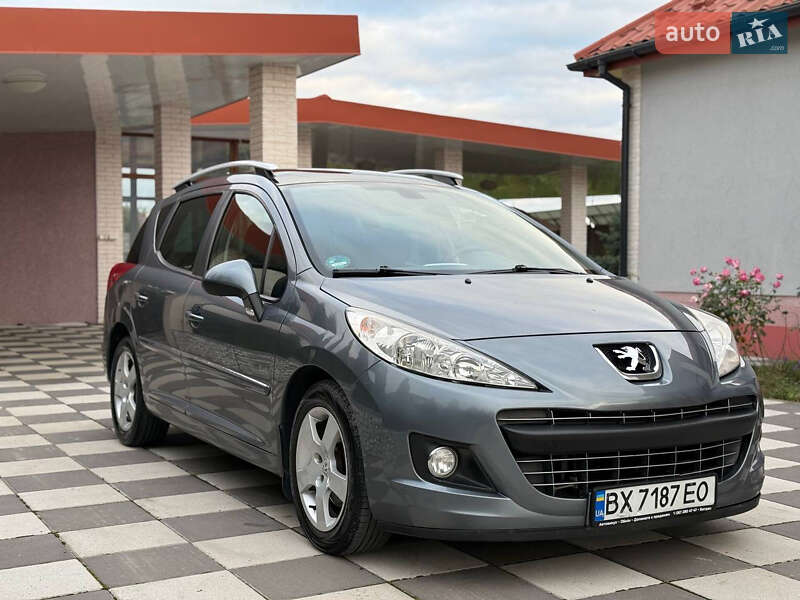 Універсал Peugeot 207 2011 в Летичіві