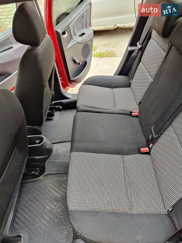 Хэтчбек Peugeot 207 2010 в Луцке