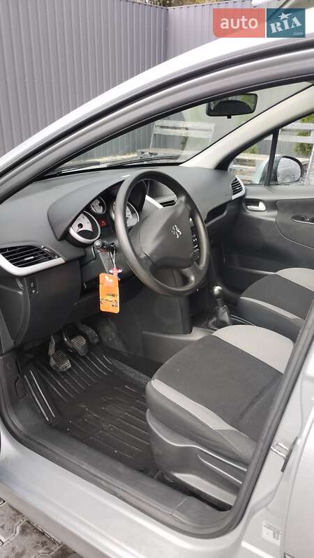 Универсал Peugeot 207 2008 в Фастове