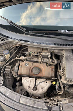 Универсал Peugeot 207 2008 в  фото 12 Универсал Peugeot 207 2008 в