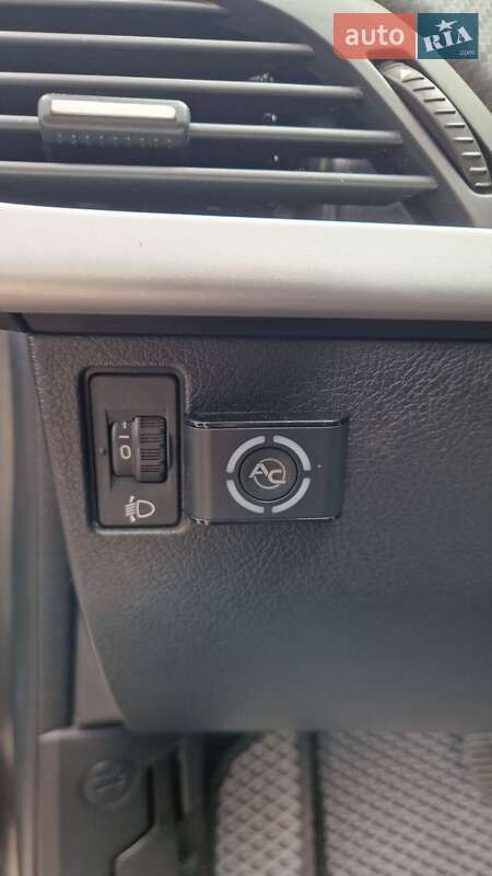 Хэтчбек Peugeot 207 2010 в Николаеве