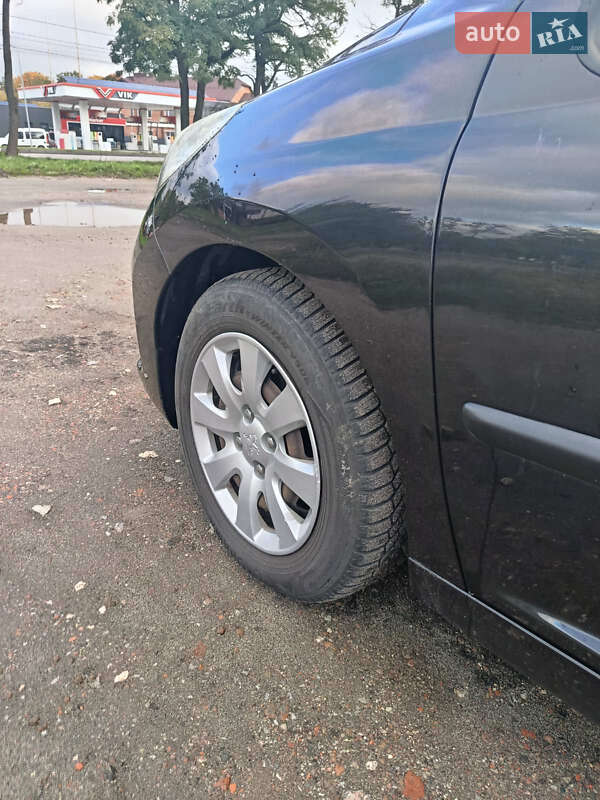 Універсал Peugeot 207 2007 в Тернополі