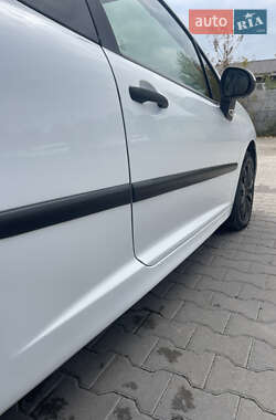 Хэтчбек Peugeot 207 2008 в 