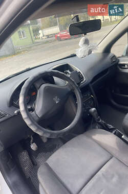 Хэтчбек Peugeot 207 2008 в 