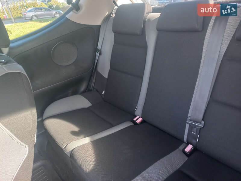 Хэтчбек Peugeot 207 2009 в Ивано-Франковске