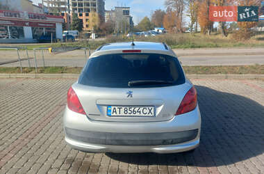 Хэтчбек Peugeot 207 2009 в 