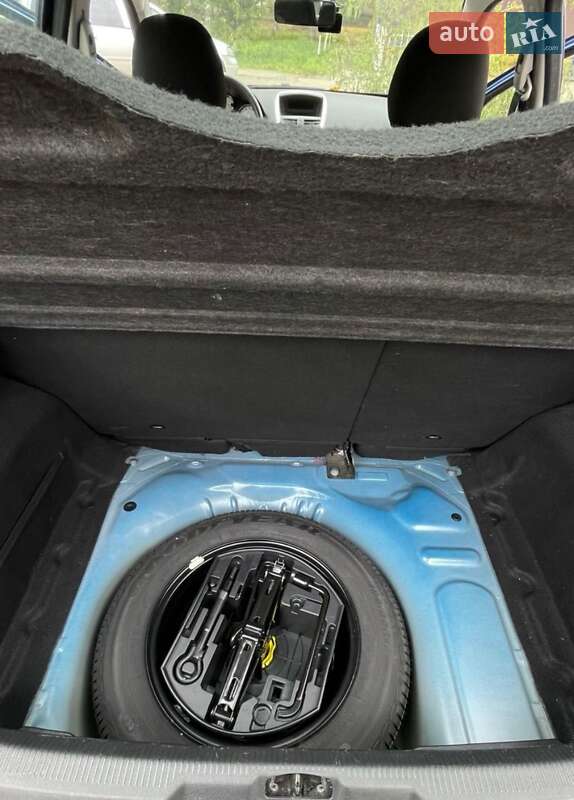 Хэтчбек Peugeot 207 2010 в Киеве фото 9 Хэтчбек Peugeot 207 2010 в Киеве