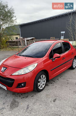 Хэтчбек Peugeot 207 2011 в Ивано-Франковске