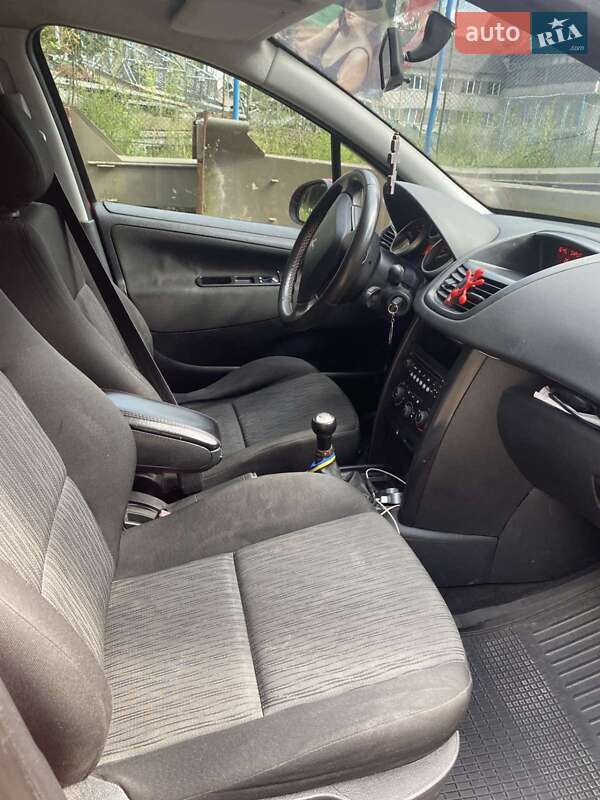 Хэтчбек Peugeot 207 2011 в Ивано-Франковске фото 11 Хэтчбек Peugeot 207 2011 в Ивано-Франковске