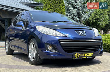 Хэтчбек Peugeot 207 2010 в Львове