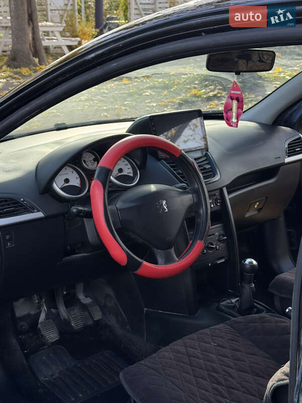 Хэтчбек Peugeot 207 2006 в Киеве фото 23 Хэтчбек Peugeot 207 2006 в Киеве