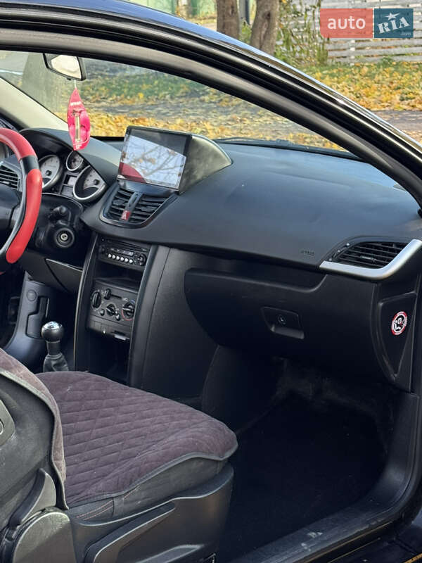Хэтчбек Peugeot 207 2006 в Киеве фото 25 Хэтчбек Peugeot 207 2006 в Киеве