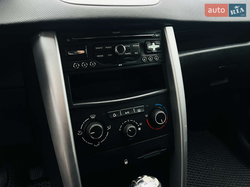 Хетчбек Peugeot 207 2012 в Харкові