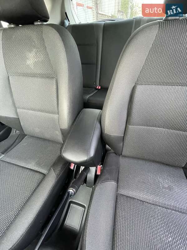 Хэтчбек Peugeot 207 2012 в Киеве фото 24 Хэтчбек Peugeot 207 2012 в Киеве