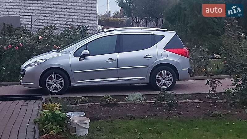 Універсал Peugeot 207 2008 в Нововолинську