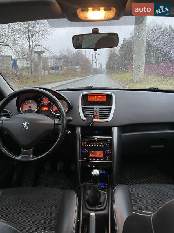 Универсал Peugeot 207 2008 в Новояворовске