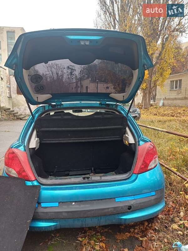 Хетчбек Peugeot 207 2011 в Києві