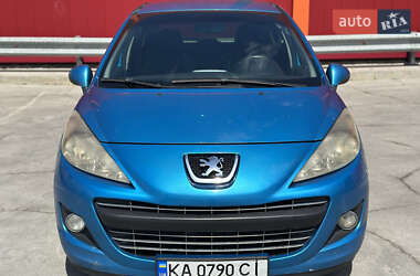Хэтчбек Peugeot 207 2011 в Киеве
