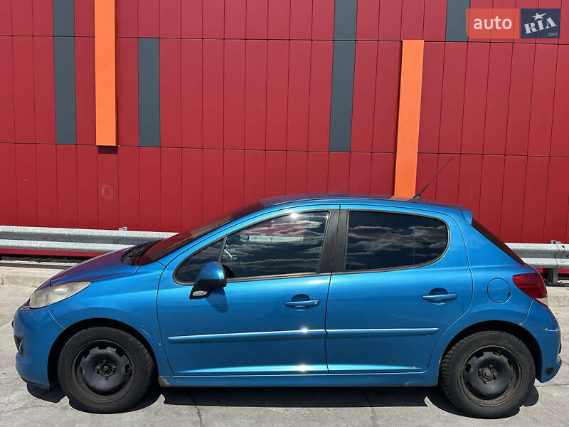 Peugeot 207 2011 Peugeot 207 2011