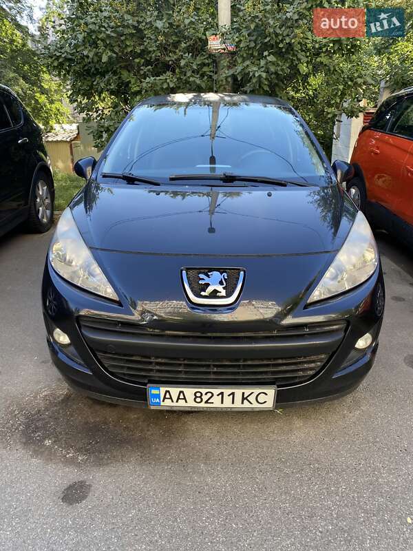 Peugeot 207 2011