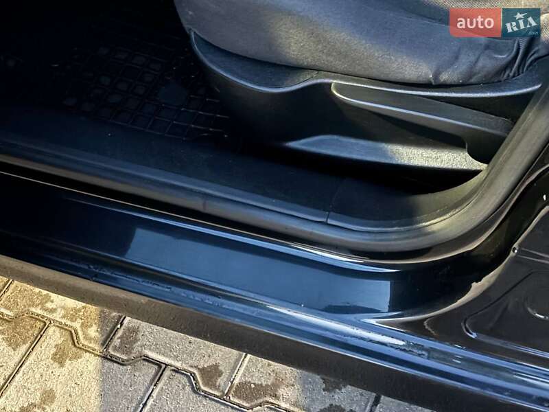 Хэтчбек Peugeot 207 2008 в Могилев-Подольске