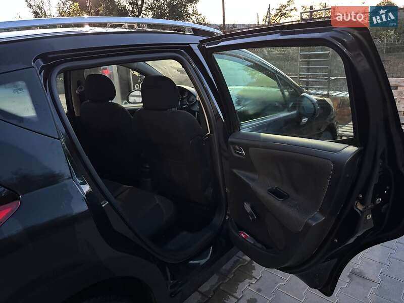 Хэтчбек Peugeot 207 2008 в Могилев-Подольске