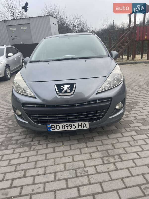 Хэтчбек Peugeot 207 2011 в Тернополе