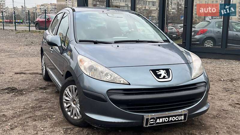 Хэтчбек Peugeot 207 2008 в Киеве
