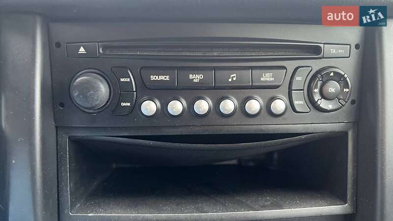 Хэтчбек Peugeot 207 2008 в Киеве